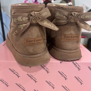 Juicy Couture Kids‘ Boots